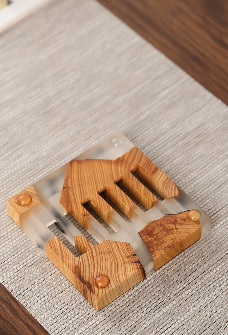 Biodegradable Pine Wood Resin Coasters with Ink Texture – 8cm