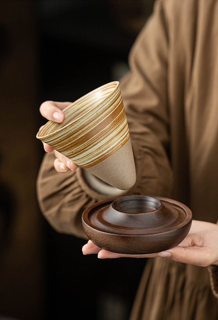 Handmade Cone Ceramic Mug with Wooden Saucer – Retro Stoneware Cup for