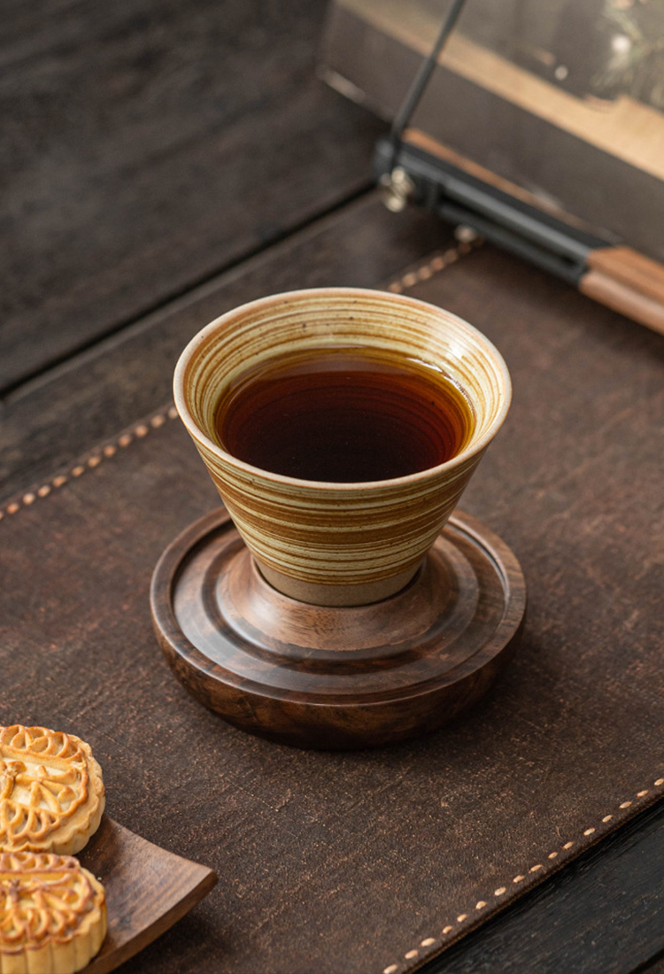 Handmade Cone Ceramic Mug with Wooden Saucer – Retro Stoneware Cup for